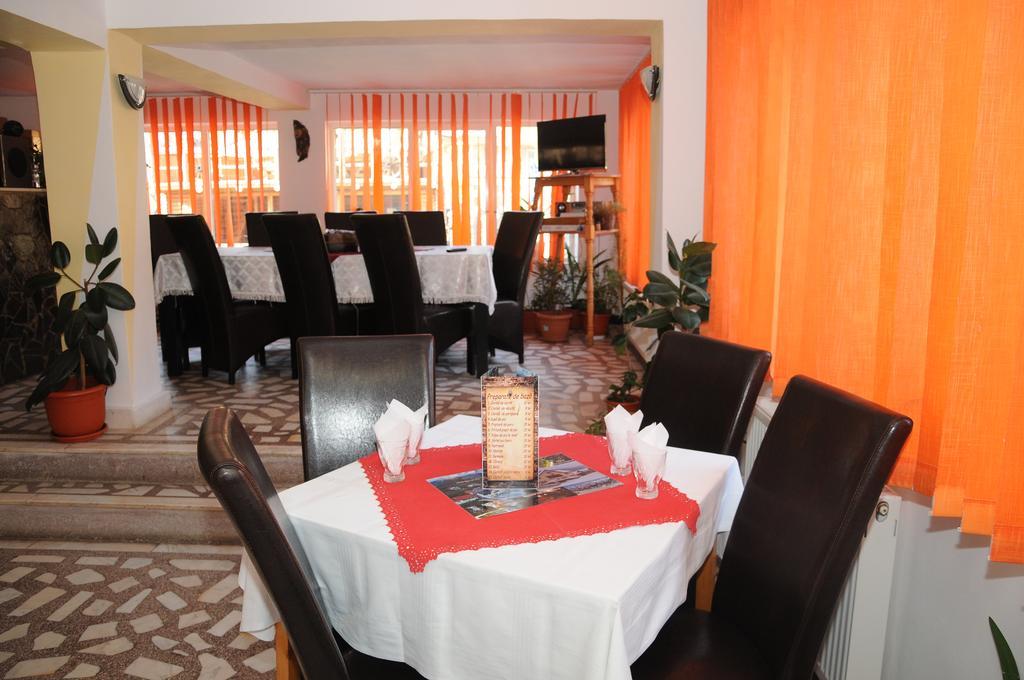 Casa Andu Hotel Dîmbovicioara Kültér fotó