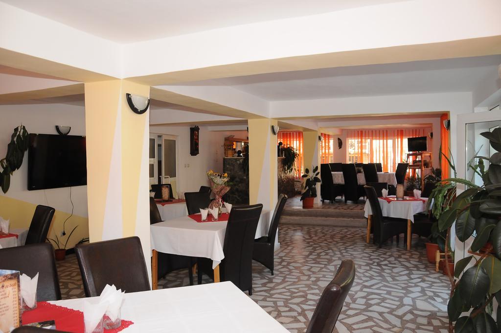 Casa Andu Hotel Dîmbovicioara Kültér fotó