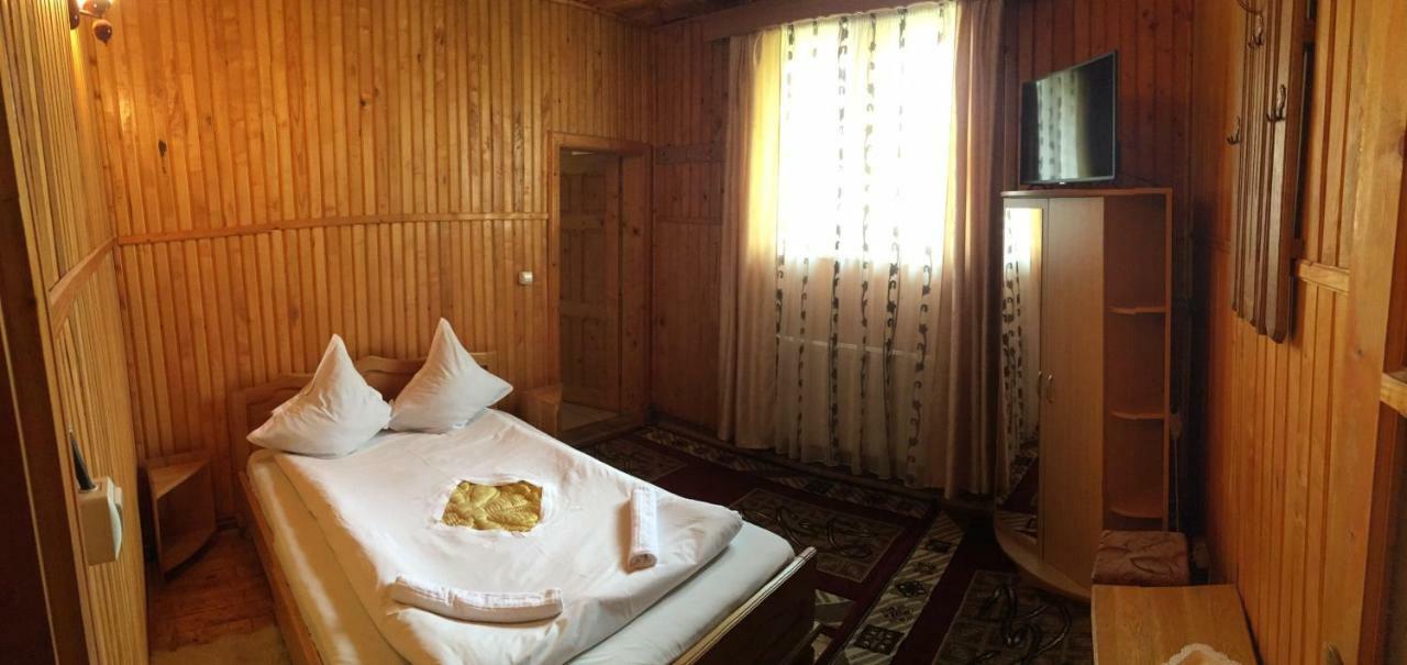Casa Andu Hotel Dîmbovicioara Kültér fotó